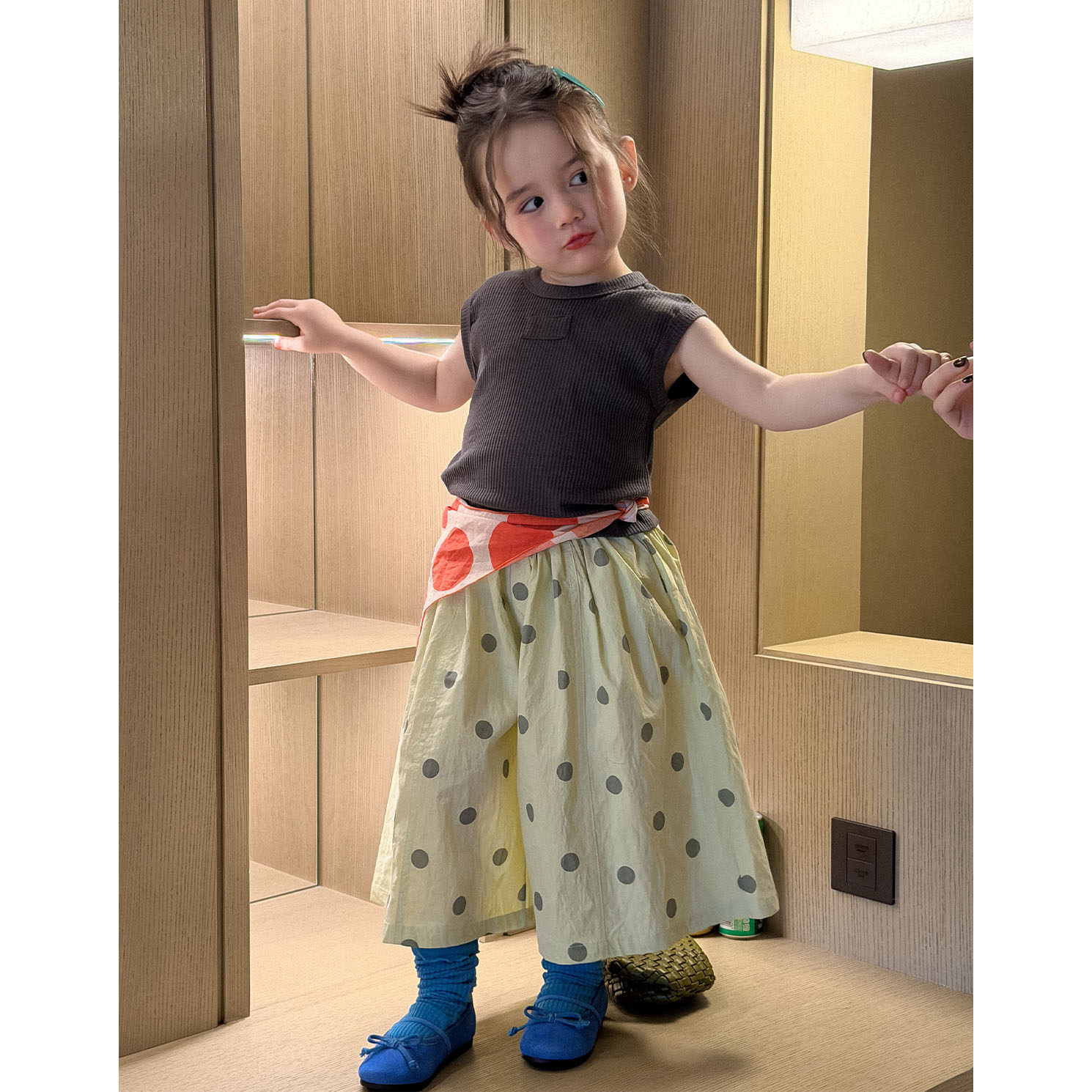 韩版女童夏季2件套坑条背心上衣波点阔腿七分裤套装女宝夏装时髦