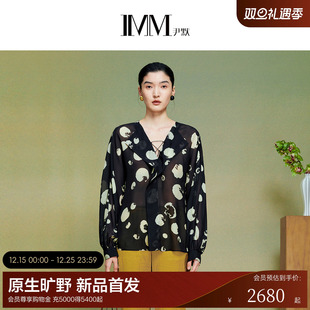 IMM尹默2025年夏10MM真丝雪纺气质飘带领印花V领单上衣小衫 女