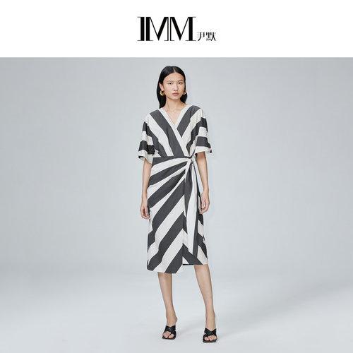 尹默黑白条纹收腰连衣裙imm