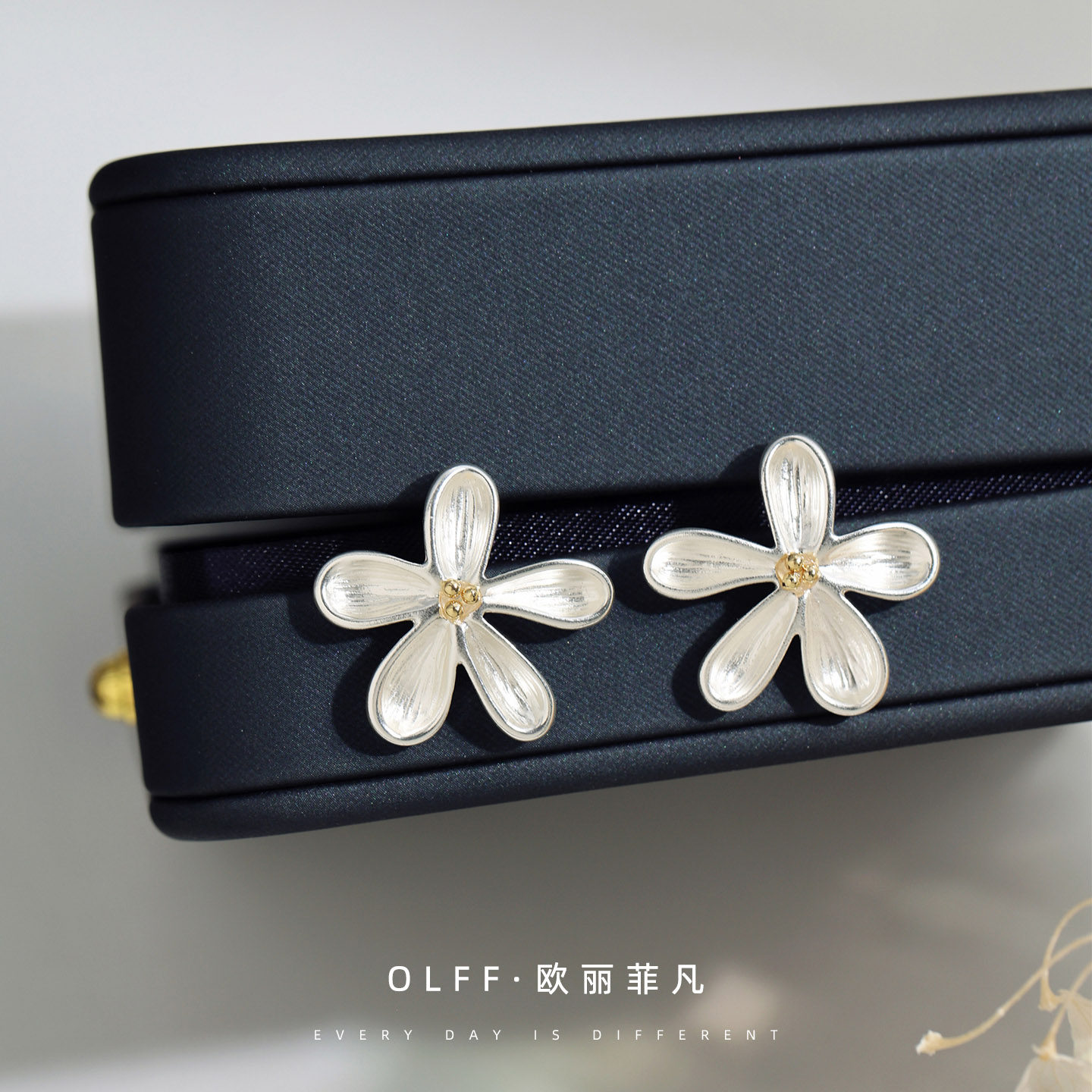 无痛耳夹甜美气质银色花朵耳饰