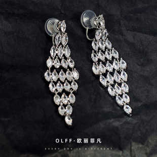 闪锆镂空菱形双面胶垫蚊香盘耳夹高级感轻奢一体式 无耳洞女耳饰