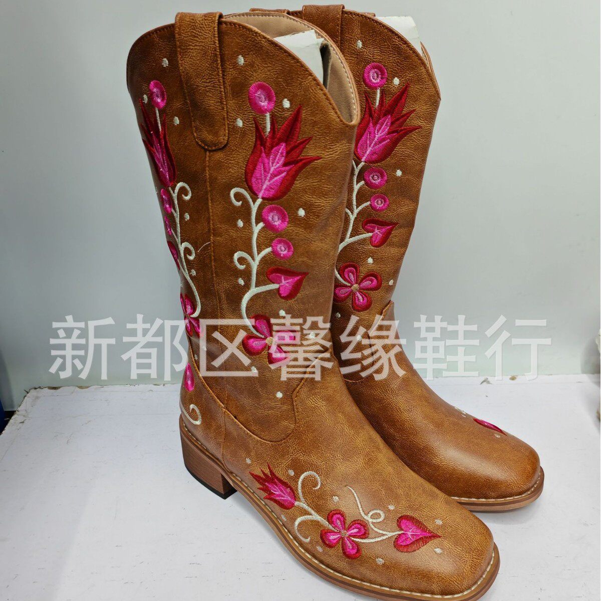 速卖通外贸跨境中跟35-43大码刺绣民族骑士靴女中筒靴西部牛仔靴
