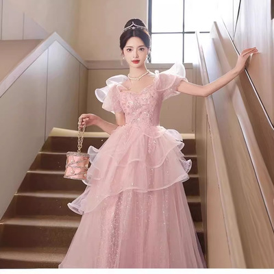 粉色晚礼服高级感宴会气质高端轻