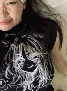 高领印花t恤女夏季新款美式辣妹设计感小众别致短款黑色短袖上衣
