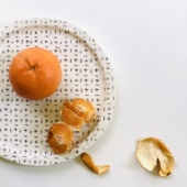 zar home简约手绘格子圆型盘子餐盘咖啡厅甜品盘陶瓷平8寸盘子