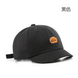 黑色