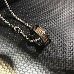 G1841P8欧美戒指吊坠个性项链创意男士钛钢吊坠T恤链毛衣链配饰图片