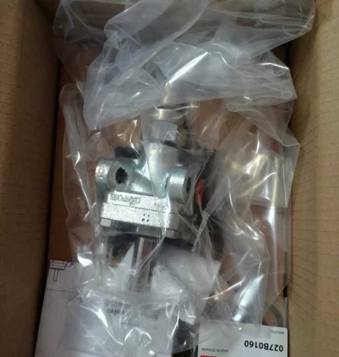 Danfoss 032F6215丹佛斯电磁阀EVRA 15全新议价