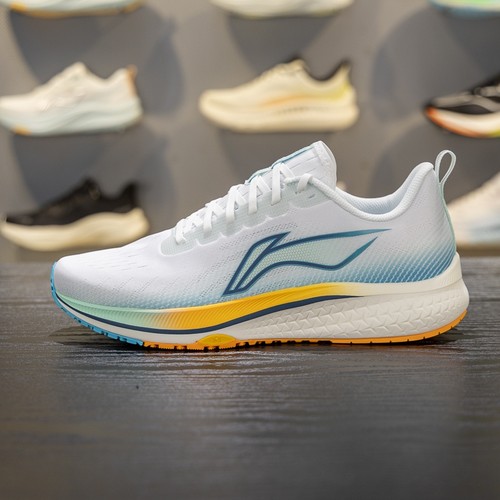 李宁男子竞速跑鞋支撑稳定