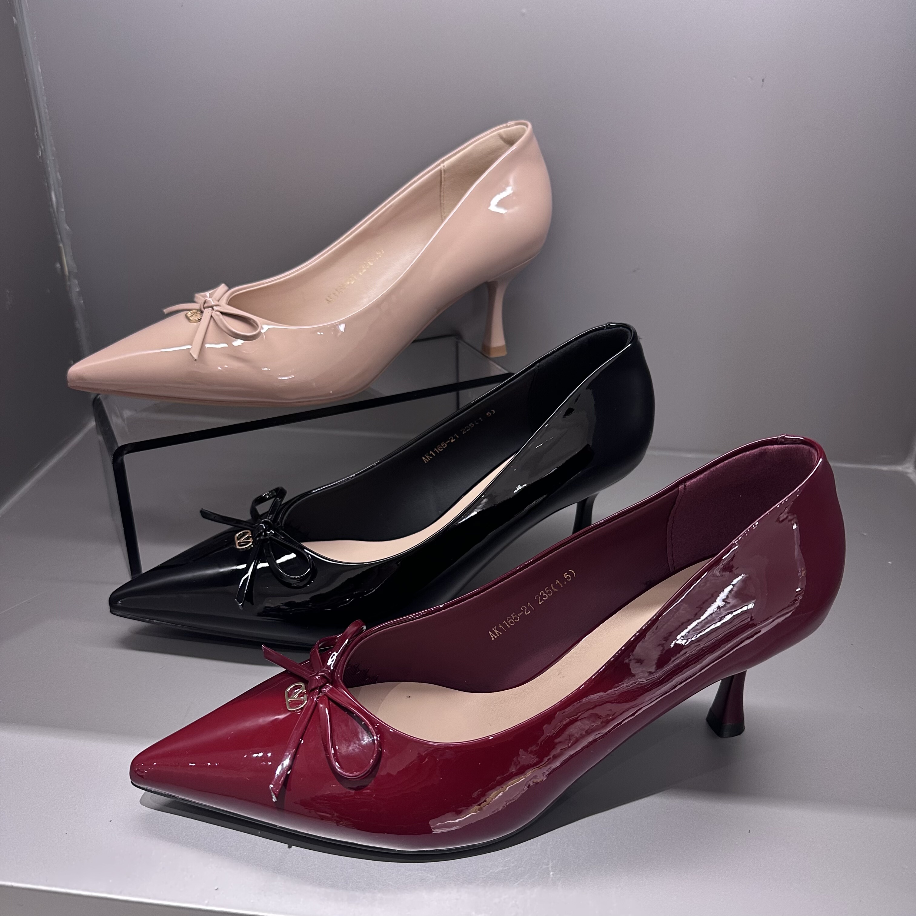 茵茵家2026春秋新款法系时尚尖头浅口蝴蝶结单鞋女漆皮气质高跟鞋,女鞋,婚鞋,淘宝优惠券,粉丝福利购,淘宝优惠卷