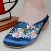 平跟防滑民族风汉服绣花拖鞋 女软底古风茶服鞋 外穿 老北京布鞋 夏季