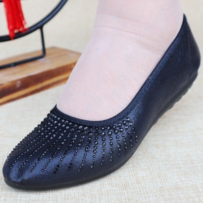老北京布鞋女春夏时尚新款平底带钻单鞋浅口妈妈鞋软底宽胖脚鞋子,女鞋,传统布鞋,淘宝优惠券,粉丝福利购,淘宝优惠卷
