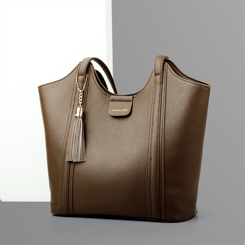 2025新款真皮包包高级托特软皮大容量百搭简约时尚中年单肩腋下包