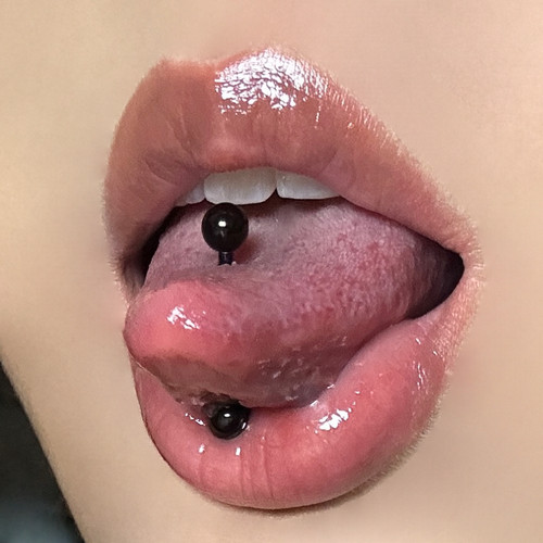 钛钢个性黑色舌钉彩虹色