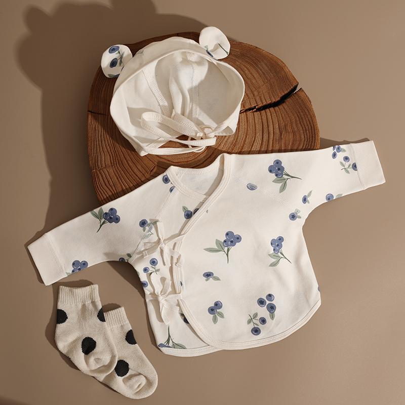 新生婴儿衣服0一3月半背衣秋冬