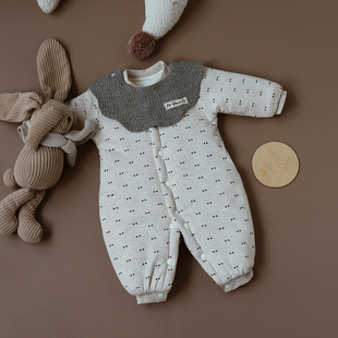 婴姿婴儿衣服秋冬连体衣夹棉加厚保暖小月龄宝宝秋装男宝外出爬服