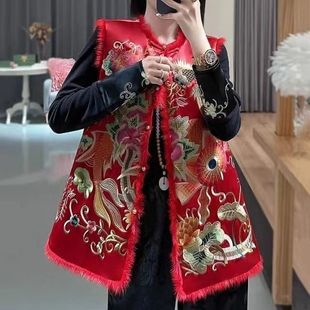 新中式国风锦鲤刺绣加棉马甲新年战袍加厚保暖坎肩复古风上衣女装