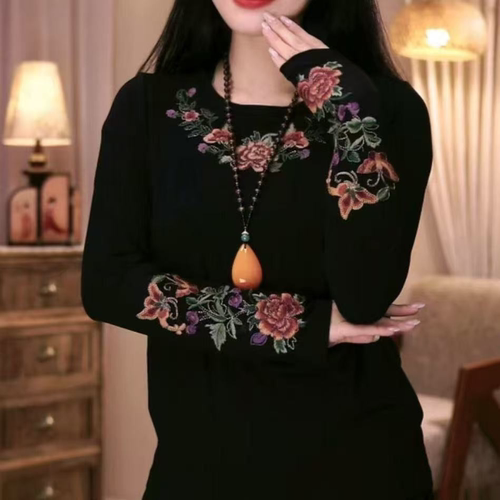 妈妈秋冬2025新款长袖打底衫中老年人国风刺绣复古洋气遮肉上衣女