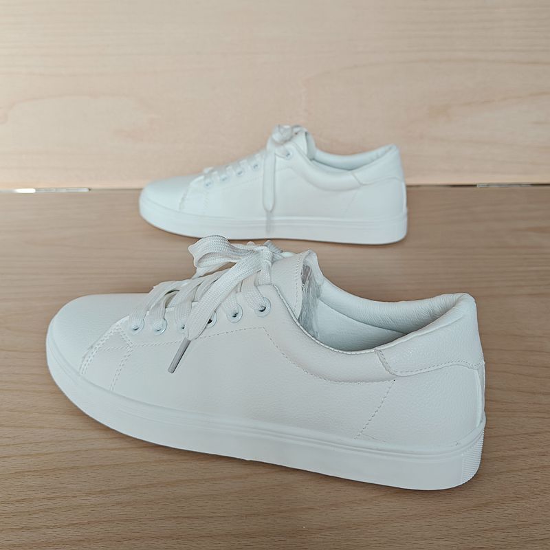 大码小白鞋女41-43全白软底轻便鞋子春季新款ins风42学生休闲板鞋