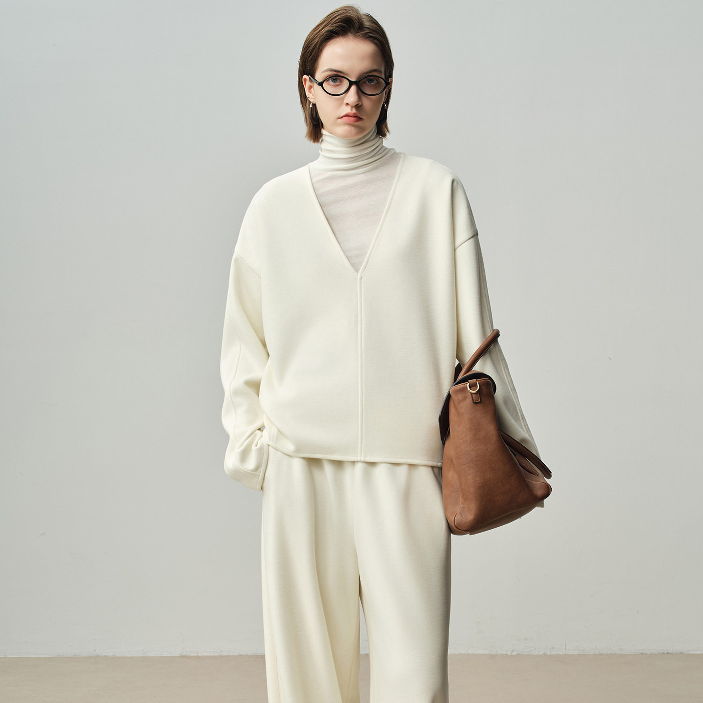 [本初]休闲风静奢感叠穿领套头宽松卫衣女柔软松紧腰香蕉裤卫裤,女装/女士精品,卫裤,淘宝优惠券,粉丝福利购,淘宝优惠卷