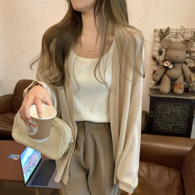 慵懒风宽松外搭针织开衫