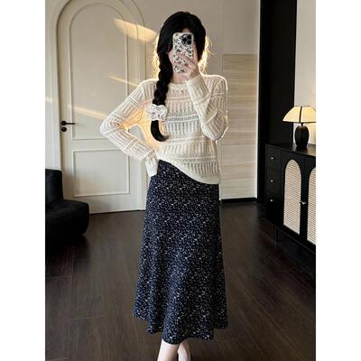 白色针织衫半身裙两件套