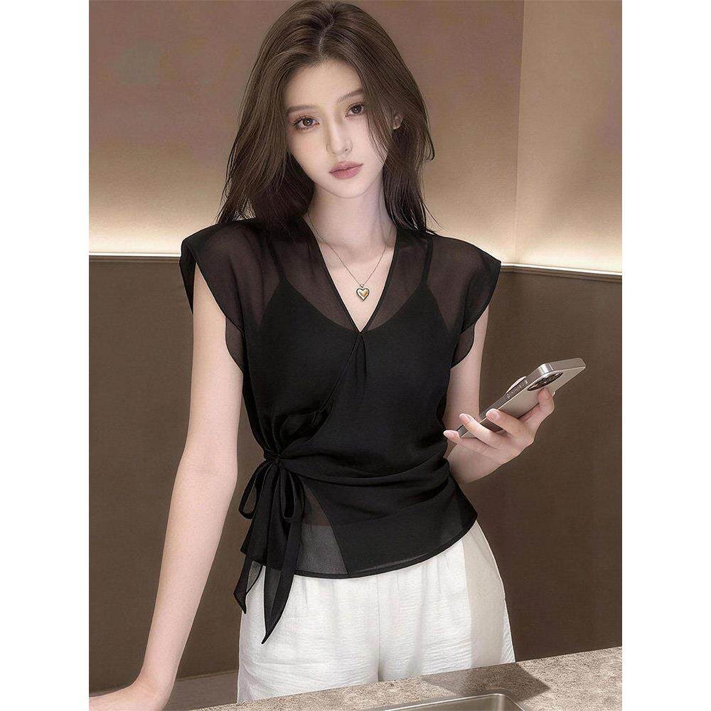 御姐风黑色V领微透短款雪纺衬衫女2026夏季新款系带收腰单穿上衣