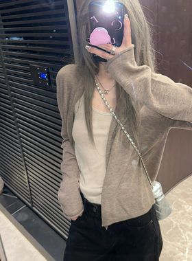 早春松弛感别致薄款长袖外套针织开衫慵懒风吊带披肩外搭纯欲上衣