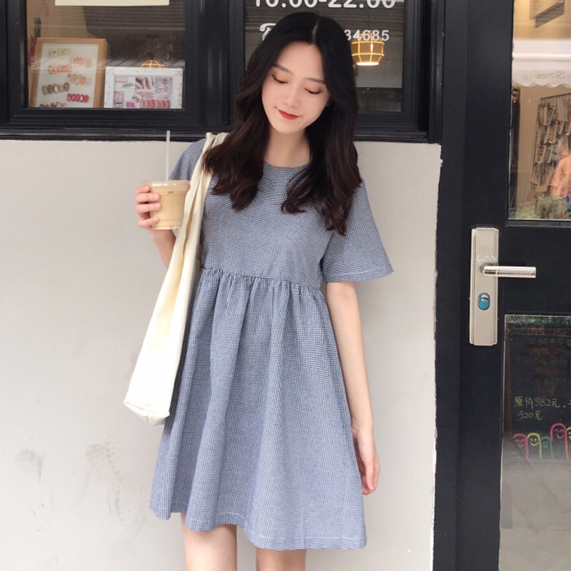 2018韩版夏季新款裙子学生宽松百搭背后纽扣可爱娃娃连衣裙女装潮