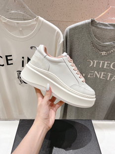 增高跟6cm松糕运动休闲熊猫饼干鞋 女24夏新款 真皮厚底小白鞋 高版