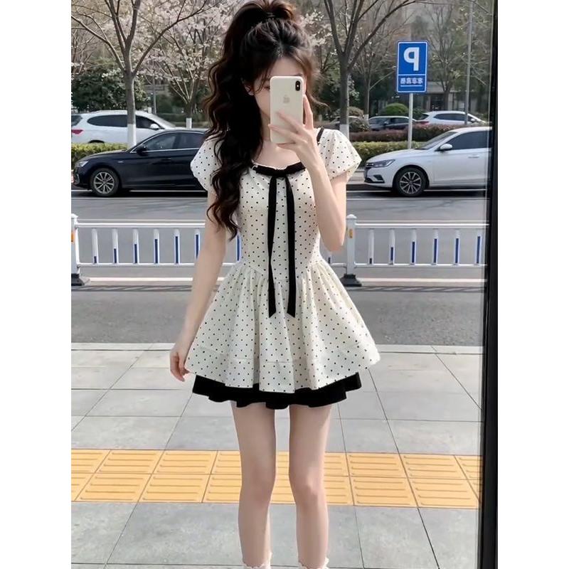 韩系ins风清纯少女波点拼