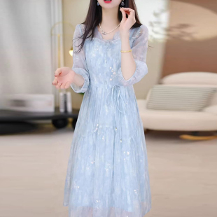 2026春夏新款 连衣裙女 妈妈洋气碎花礼服裙子轻奢高级感V领七分袖