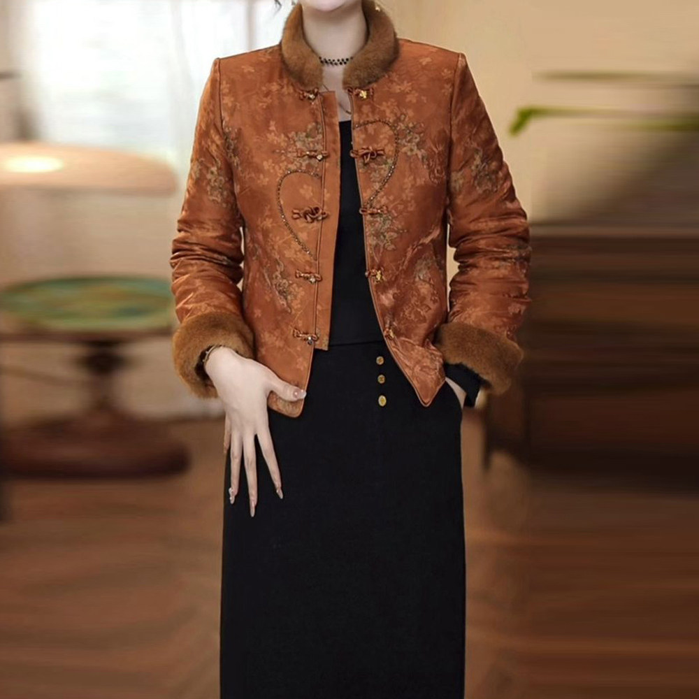 时尚精致高级感棉服女2025年冬季修身显瘦减龄遮肉百搭保暖短外套