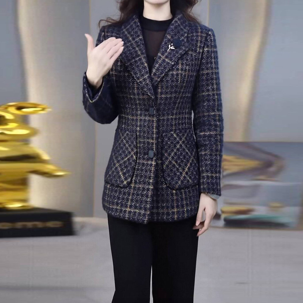 高级贵妃绒夹棉西装外套女2025年冬季修身显瘦减龄百搭保暖短上衣