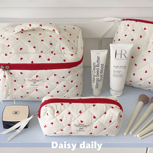 ins风红色刺绣爱心化妆包高颜值甜美清新多功能大容量洗漱收纳包