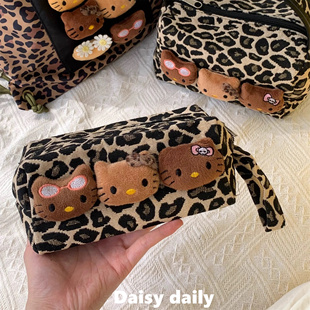 小众黑皮猫咪豹纹化妆包新款 ins风大容量高级便携洗漱收纳手提包