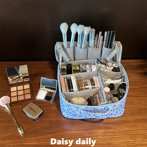 化妆包豹纹爆款三层大容量便携式收纳外出手提旅行凯蒂洗漱便携