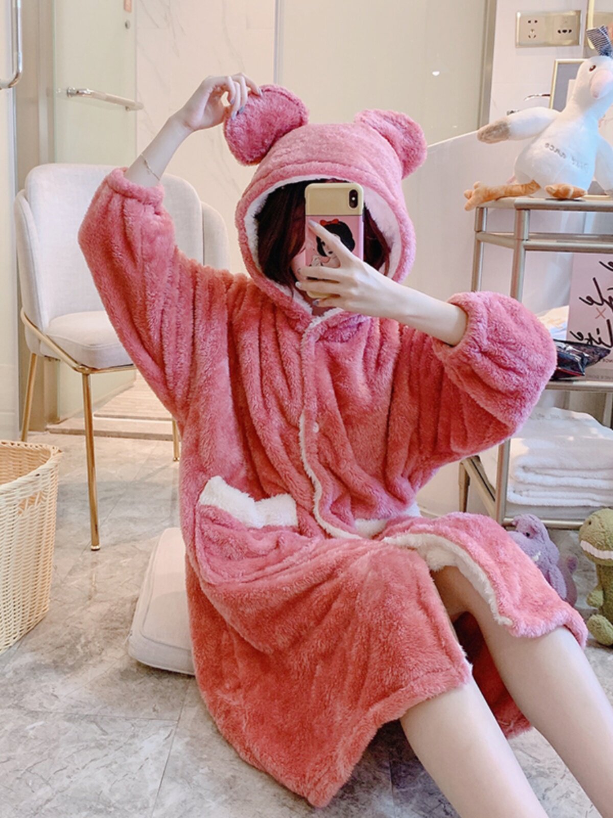 여성 잠옷 가을 겨울 플란넬 목욕 가운 학생 귀여운 긴 후드 대형 산호 벨벳 출산 가운