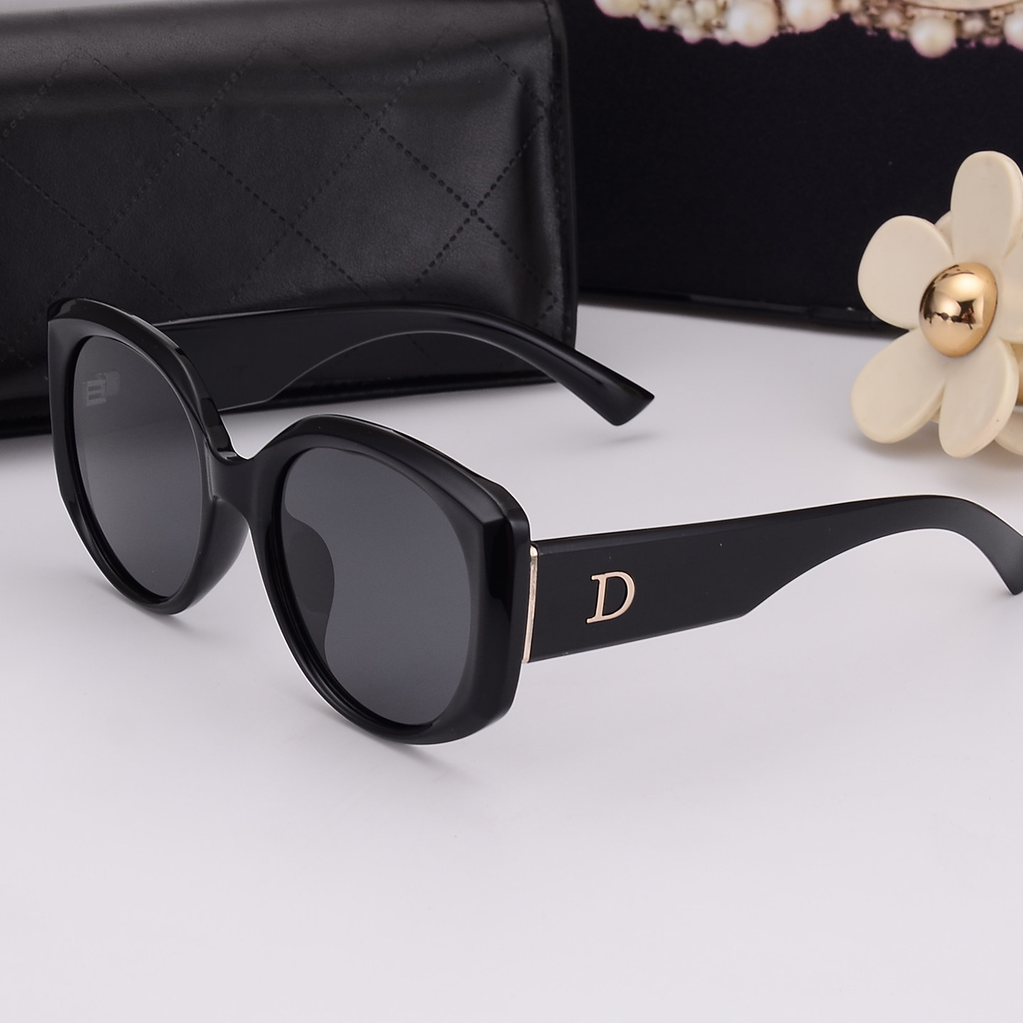 白色墨镜女时尚个性大框修脸偏光太阳镜韩版粗边开车眼镜黑色