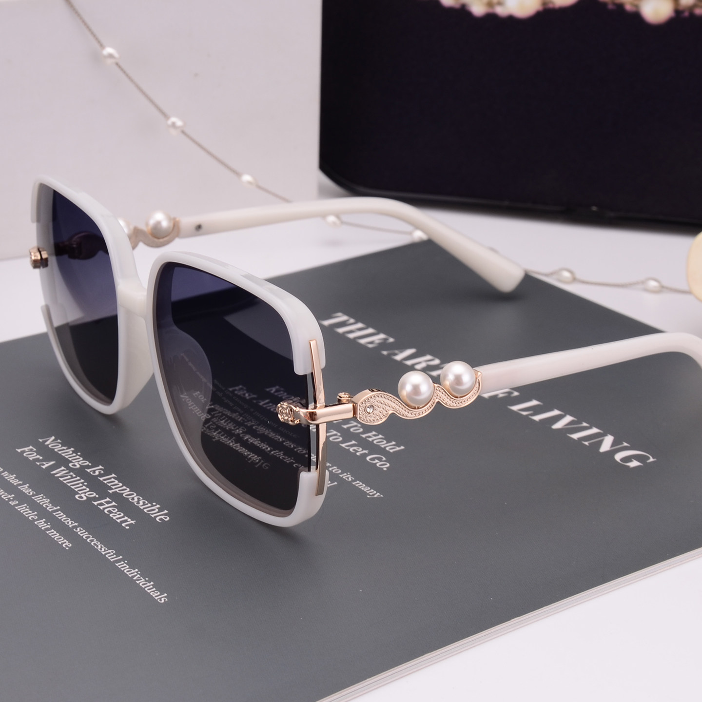 白色墨镜女潮高级感方形大框修脸偏光太阳镜韩版粉色珍珠百搭开车