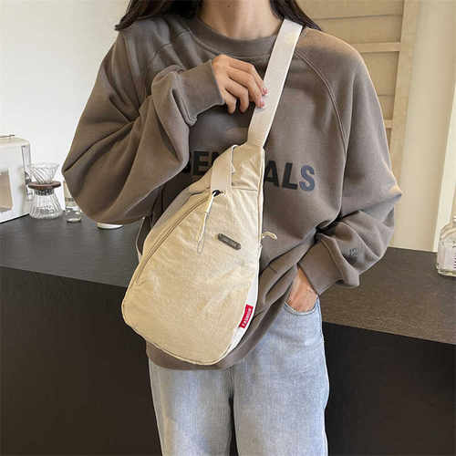 男女休闲时尚简约轻便手机斜挎包