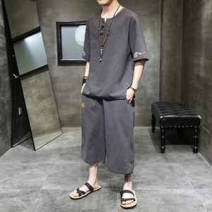 A1076*夏季男2021大码 个性领 刺绣祥云 T恤+七分裤套装P85图片