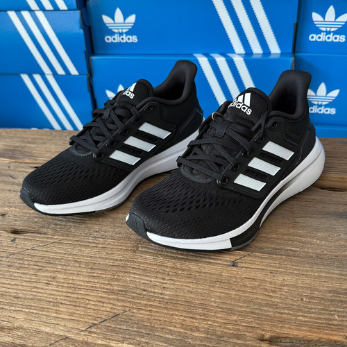 Adidas阿迪达斯女子跑步鞋