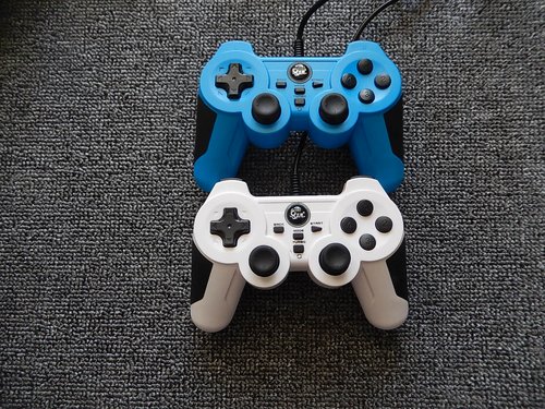 北通神鹰安卓游戏手柄