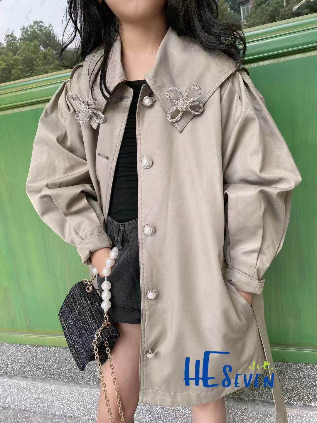 SPOT BORA 한국 아동복 2021 가을 겨울 스타일 아동 유행 스타일 대형 어린이 라인석 윈드 브레이커 재킷 부모-자식