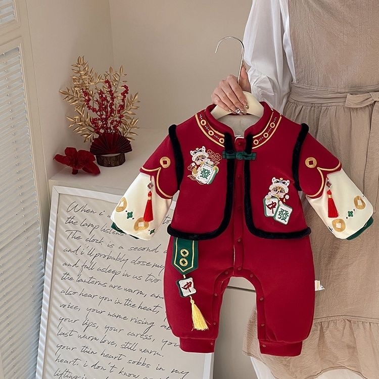 婴儿冬季夹棉加厚连体衣百日周岁拜年服洋气中国风哈衣秋冬外出服