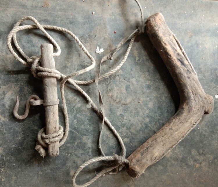 民俗老物件老牛脖子套牛搔头老旧农具耕地农家院装饰怀旧收藏摆件