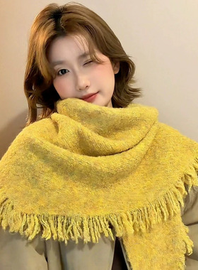 黄色三角围巾披肩外搭女2025新款冬季三角巾流苏围巾韩系洋气围脖