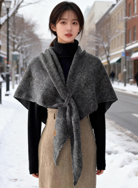 纯色灰色三角披肩外搭女2025新款三角形围巾年轻款时尚高级感百搭