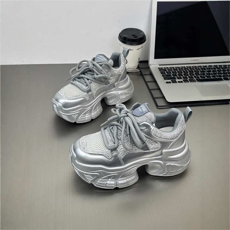 小个子6cm厚底增高超轻老爹鞋女2026春秋新款水钻网面时尚休闲鞋